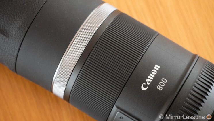 close-up on the focus and control rings of the Canon 600mm F11